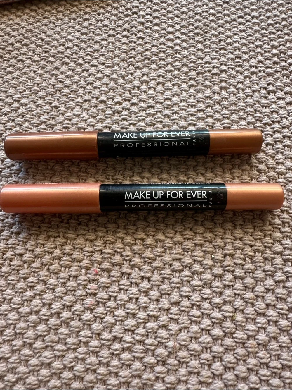 Makeup Forever Dual-Ended Eyeshadow Sticks in Bronze Copper